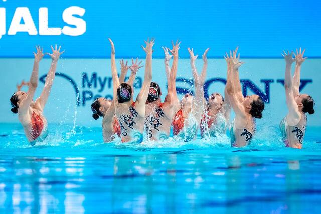 Чемпионат мира по водным видам спорта: Казахстан вошел топ-10 в командных соревнованиях по артистическому плаванию