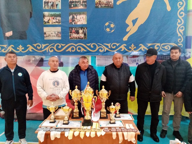 Жаны жомарт жан еді